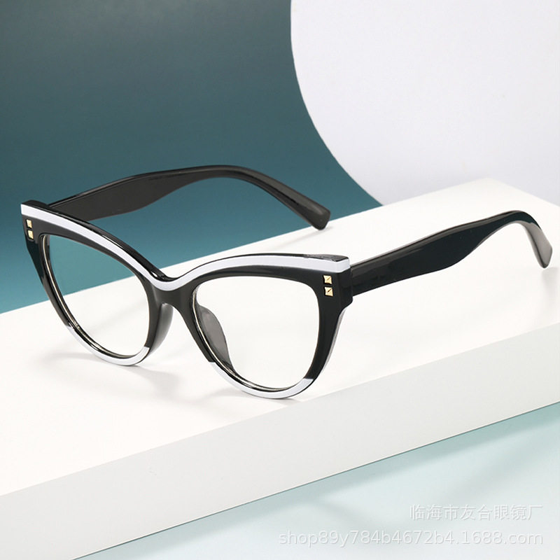 European and American Cat-Eye Rivet Black and White Panda Flat Glasses Frame Anti-Blue Light Lenses Street Style Retro Sunglasses Large Frame