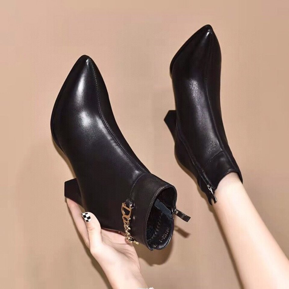 Boot Nữ Da Thật Cổ Ngắn Gót Vuông Chiều Cao Đế Khoảng 6cm Phong Cách Anh Quốc Màu Đen, Nâu chi tiết 8