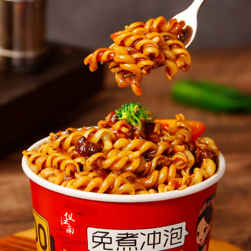 Tomato Meat Sauce Spiral Pasta Barreled Children's Instant Pasta Pasta Macaroni Spiral Pasta