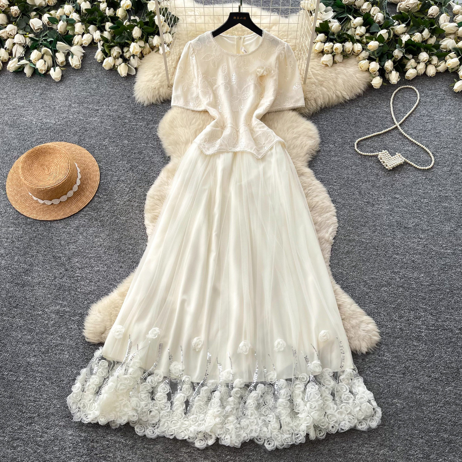 French Style Lace Short Sleeve Dress Elegant A Line Silhouette High Quality Fabric Summer Wear Wholesale Availability