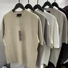 A generation of FEAR OF GOD ESSENTIALS FOG new series short sleeve T-shirt men's and women's trend
