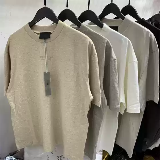 A generation of FEAR OF GOD ESSENTIALS FOG new series short sleeve T-shirt men's and women's trend