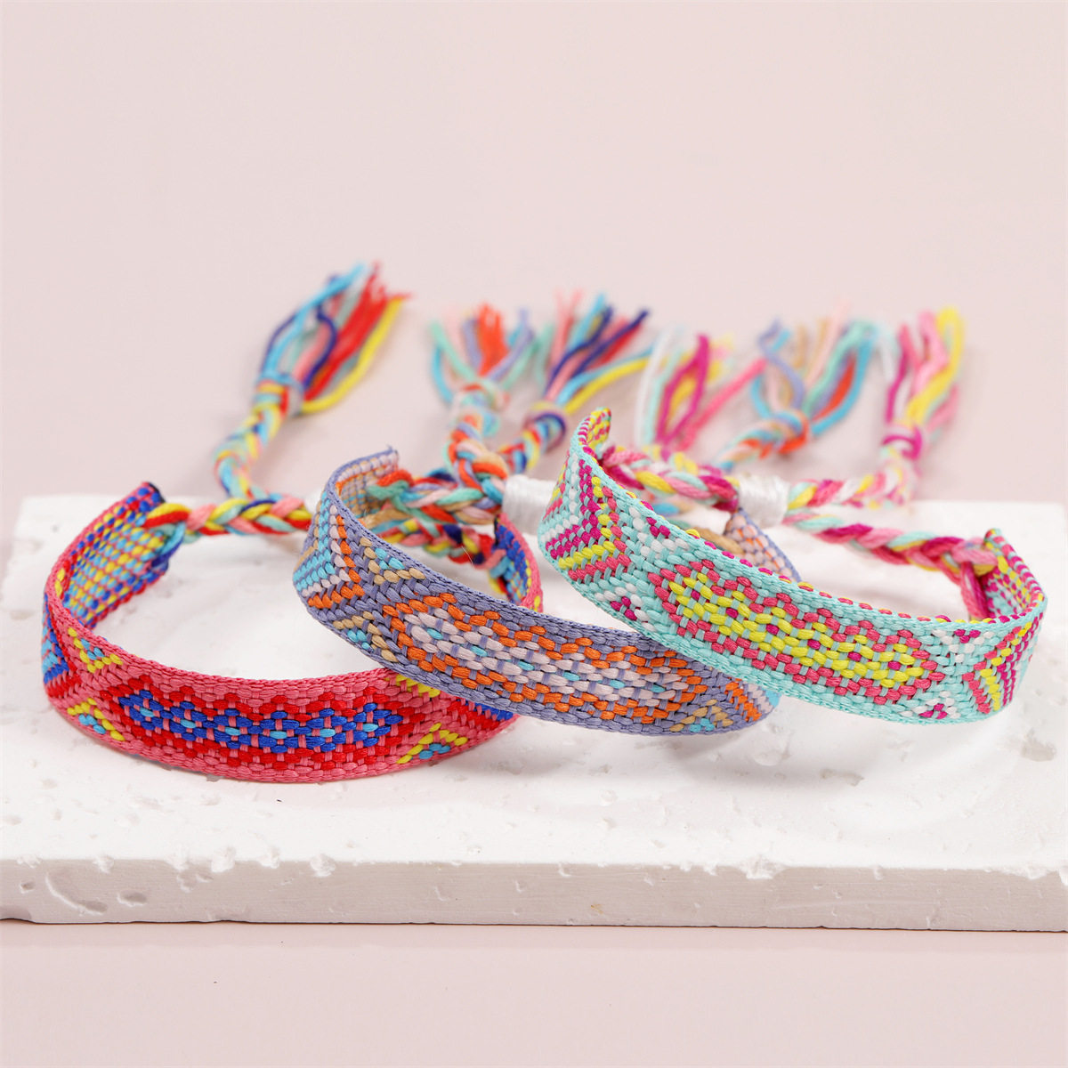Cross-border Hot Sale Nepal Style Hand-woven Adjustable Bracelet European and American Ethnic Style Friendship Rainbow Hand Rope Spot