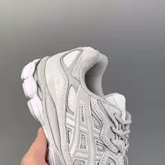 Outdoor High-Quality Gel-Nyc Wear-Resistant Mesh Breathable Sports Shoes, Comfortable and Non-Slip Running Shoes for Men and Women