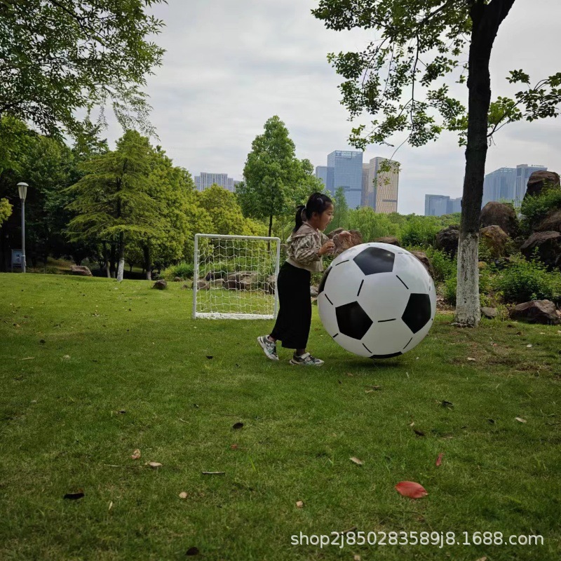 现货批发PVC充气足球超大足球幼儿园活动抛接球户外拍拍儿童玩具