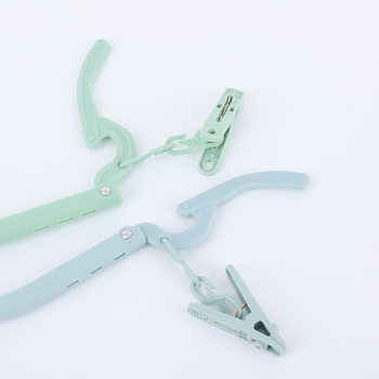 Plastic Folding Clothes Hanger with Clips for Travel, Outdoor Business Trips, Portable Home Use, Student Dormitory Wholesale Drying Rack