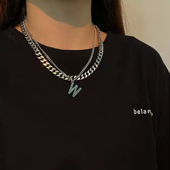 ins Titanium Steel Non-fading W Letter Necklace Women's Double Laminated Wearing Woolen Chain Personalized Simple Collarbone Chain Cool Neck Chain Trendy