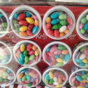 Qiaowang Olive-Shaped Chocolate Beans 15 Cups × 48 Grams of Cocoa Butter Chocolate Nostalgic Snack Food