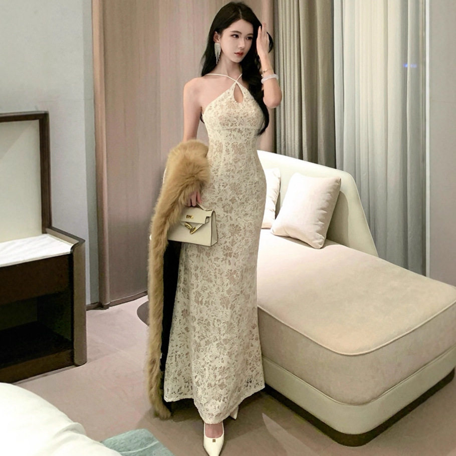 Elegant Lace Backless Halter Dress French Style Sleeveless Fishtail Slim Fit Perfect for Autumn and Winter Events