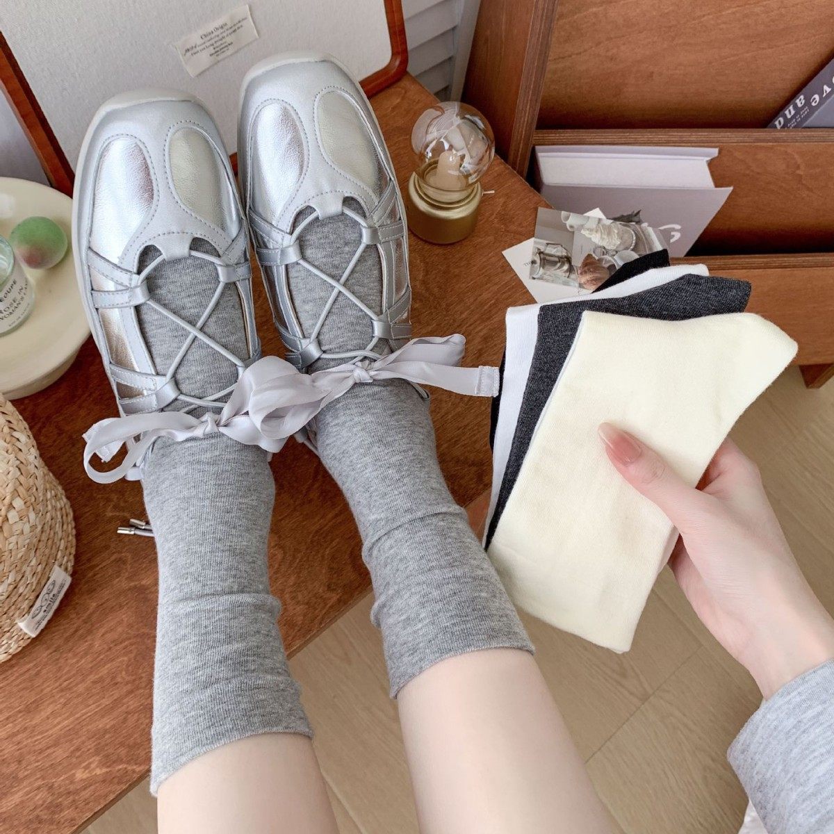 白色堆堆袜子女中筒袜纯棉ins潮月子袜全棉松口袜日系无骨长筒袜