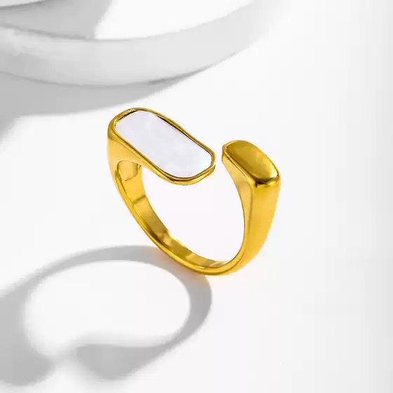 European and American Retro White Sea Shells Design Opening Adjustable Ring Ring Men's and Women's Titanium Steel Cross-border Factory Jewelry