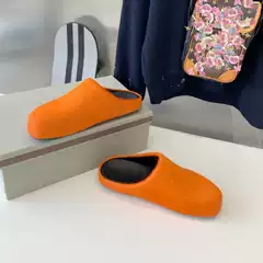 2024 New Couple Candy Color Cyber Celebrity Same Style Fashion Baotou Hair Drag Women's Flat Casual Horse Hair Half Drag Men's Shoes