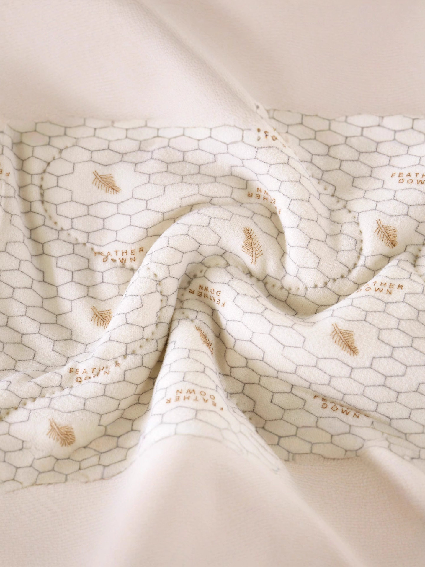 New Winter Infant 10A Antibacterial Temperature-Sensing Thickened Thermal Set, Baby Padded Jacket, High-Waist Belly-Protecting Cardigan