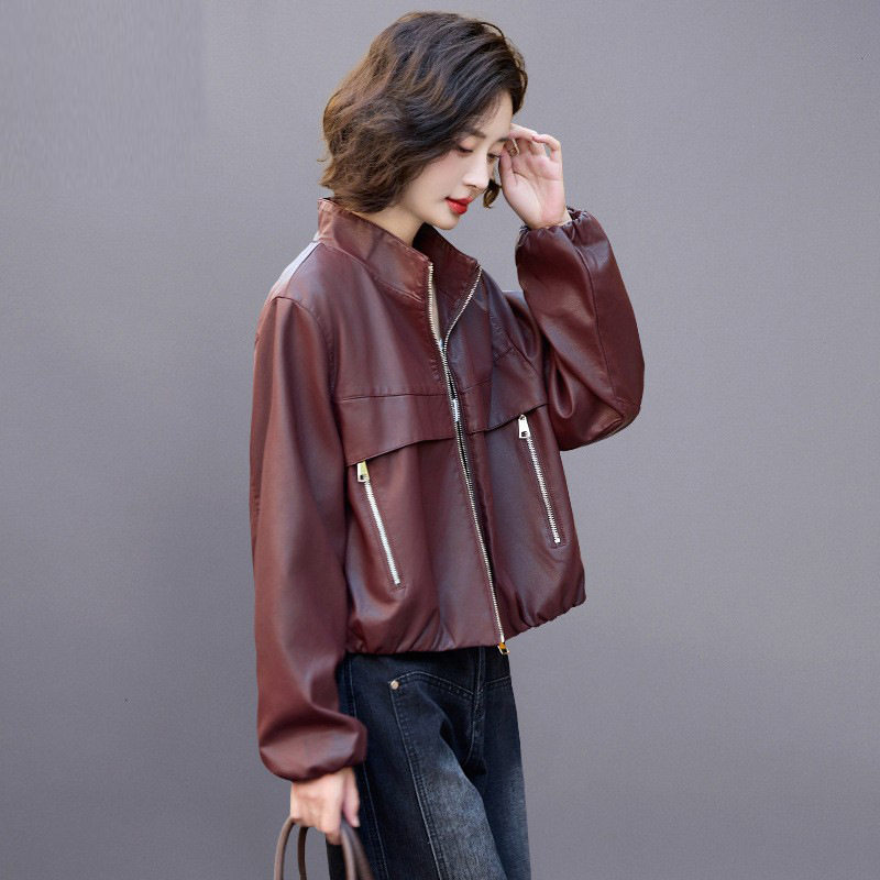 &Aacute;o Kho&aacute;c Da PU Nữ D&aacute;ng Ngắn Cổ Trụ M&agrave;u Đỏ, Đen