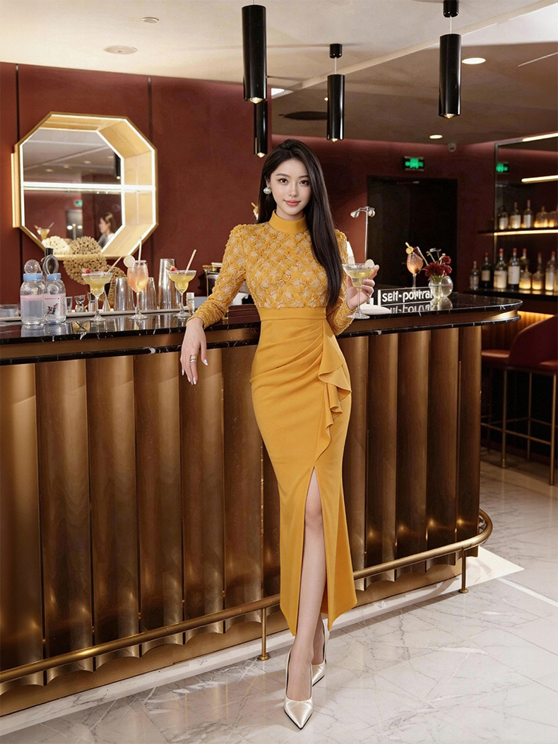 Đầm nữ ôm body cổ tròn phối ren bèo nhún xẻ tà phong cách tiểu thư — Màu vàng gừng