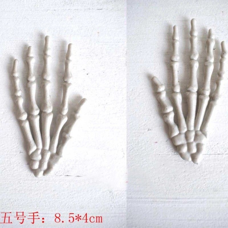 Spot Halloween Skull Skeleton Hand Haunted House Chamber Bar Decorative Ornaments Pendant Accessories Adult Ghost Paws