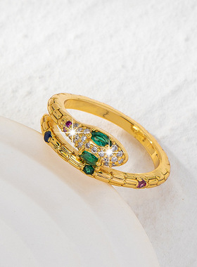 镶嵌锆石蛇形开口戒指铜镀18K金时尚复古轻奢创意休闲级感女