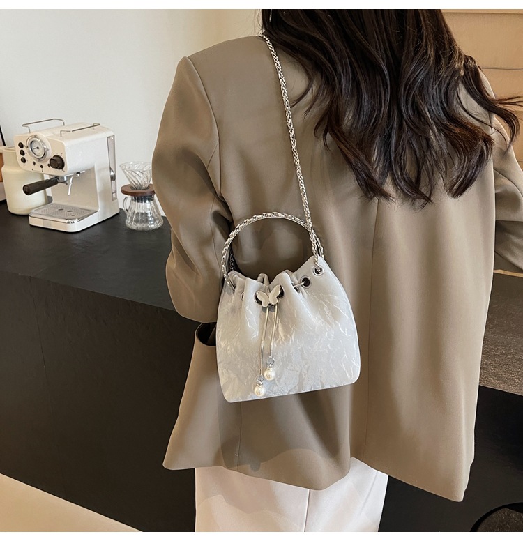 O1CN01JWGX8a1yV4GhcUIph !!2212088006583 0 cib