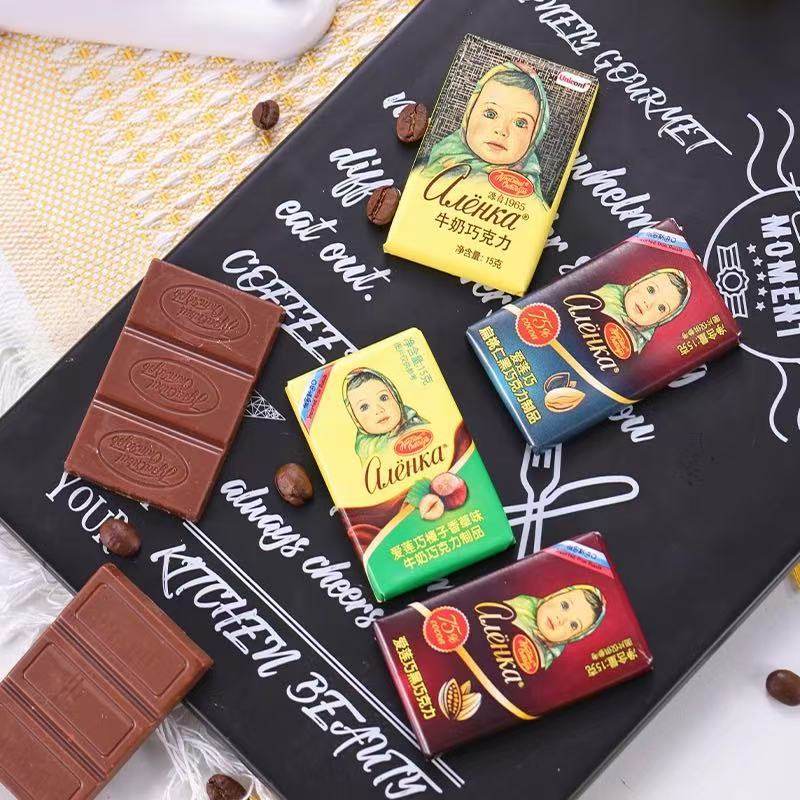 Imported Russian Ailianqiao Milk Hazelnut Mini Chocolate Big-Headed Doll Pure Cocoa Butter Black Chocolate Zero Box