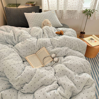 Cream Polka Dot Thickeneded Milk Velvet Four-Piece Winter Double-Sided Coral Velvet Bed Bed Sheets Quilt Cover Student Dormitory Three-Piece Set
