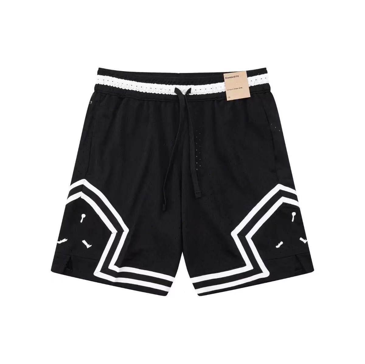 American-Style Knee-Length Shorts for Men, Large Mesh Breathable Quick-Dry Quarter-Length Fitness Shorts Basketball Training Shorts High Quality