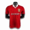 1999 season manchester united home court