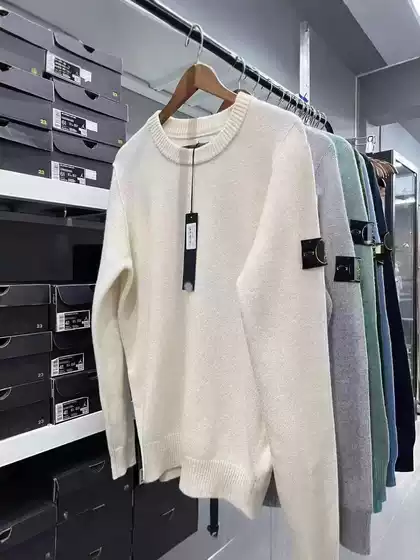 Cross-Border European and American Stone Stone Armband Round-Neck Thin Knit Sweater, Autumn and Winter Warm Pullover Sweater for Men and Women