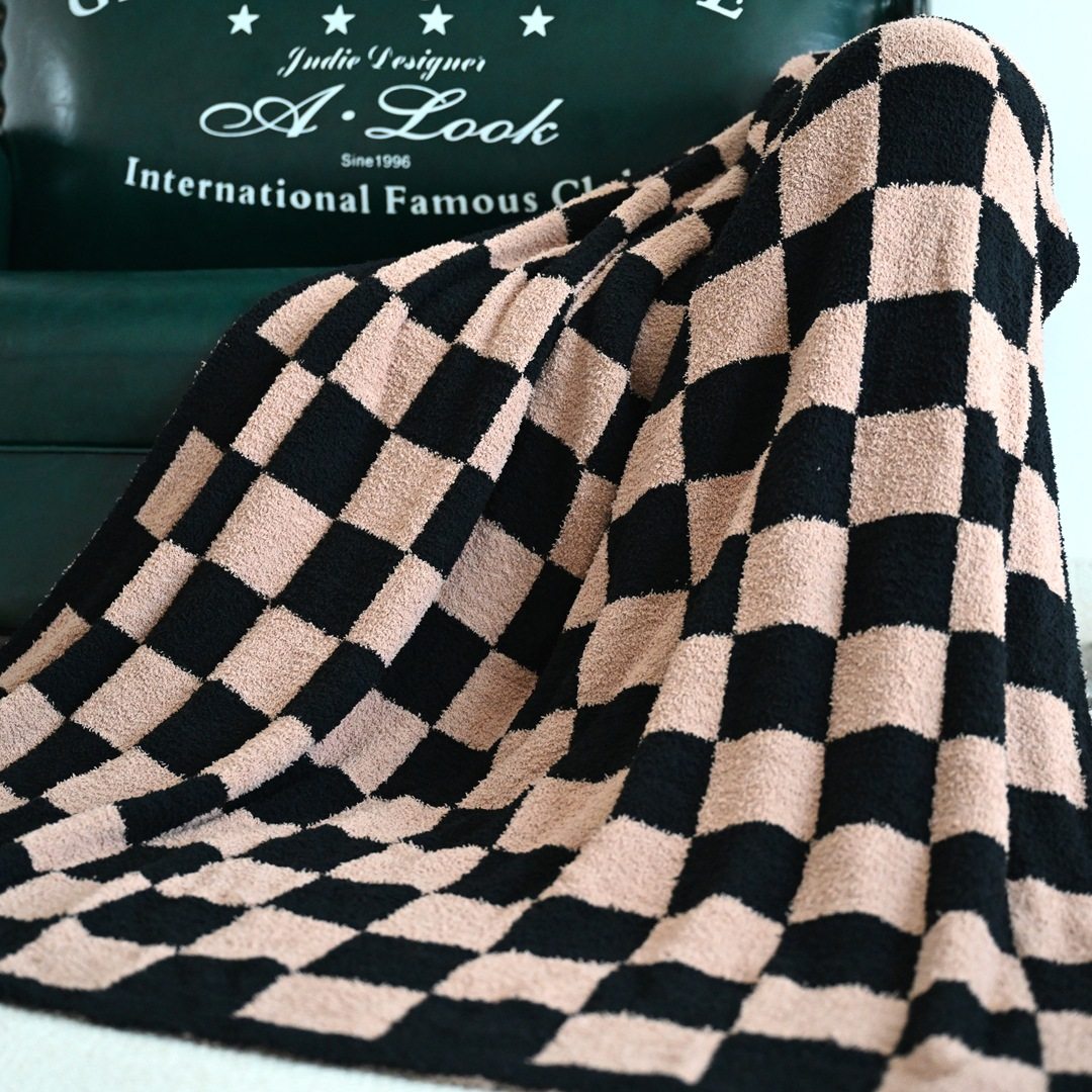 B40 Checkerboard Pattern A-Grade Half-Velvet Blanket Air Conditioning Blanket Office Nap Blanket Sofa Throw Blanket Guesthouse Hotel Blanket