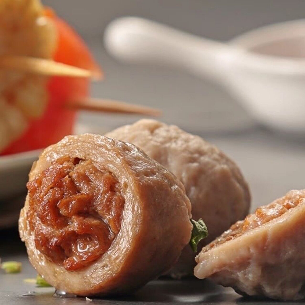 Sea Prince peeing beef balls 2.5*4 bags/box quick-frozen hot pot balls spicy hot pot Guandong boiled beef balls