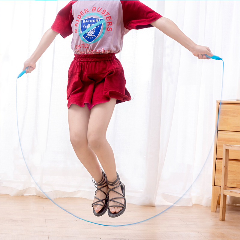 儿童塑料跳绳初学者户外健身运动幼儿园学生活动礼品跳绳厂价批发