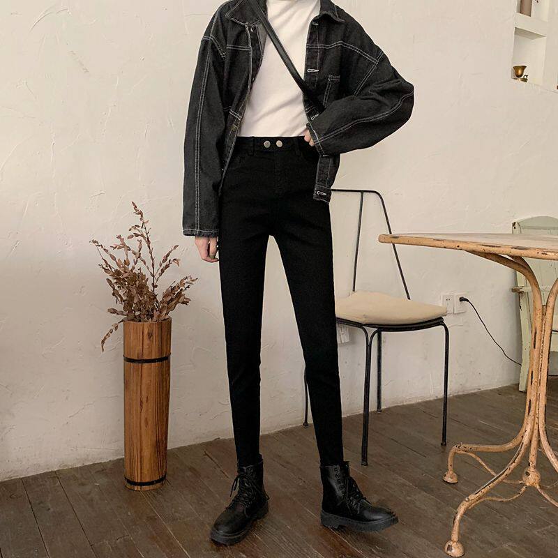 High Waisted Black Denim Jeans for Women Slim Fit Stretch Fabric Casual Style Ideal for Spring and Autumn Wholesale