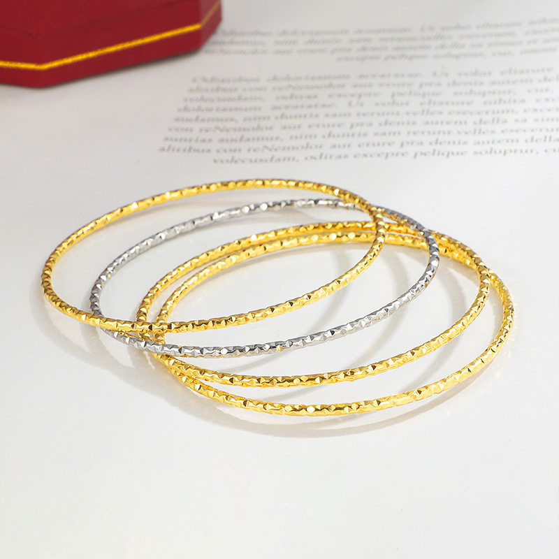 Shiny Light Luxury High-End Starry Sky Bracelet for Women, Fashionable Niche Design Stacking Bracelet, Titanium Steel Non-Fading Bracelet