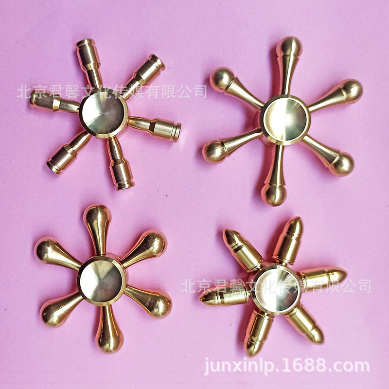 Golden Brass Fidget Spinner Spin Fun New and Strange Hand Spinner Finger Spinner Manufacturer Wholesale