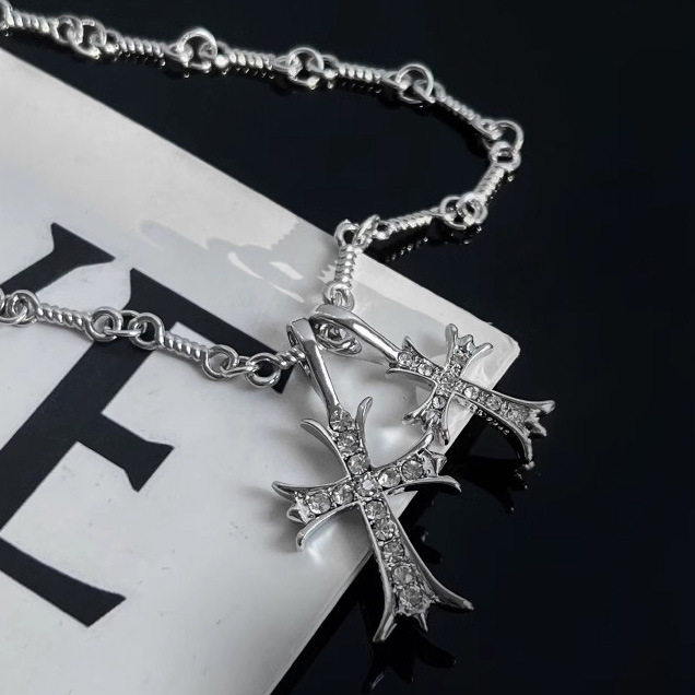 Double Cross Diamond Necklace for Men, Versatile, Trendy, Hip-Hop, Simple and Personalized Design, Clavicle Chain, Non-Fading Gift Jewelry