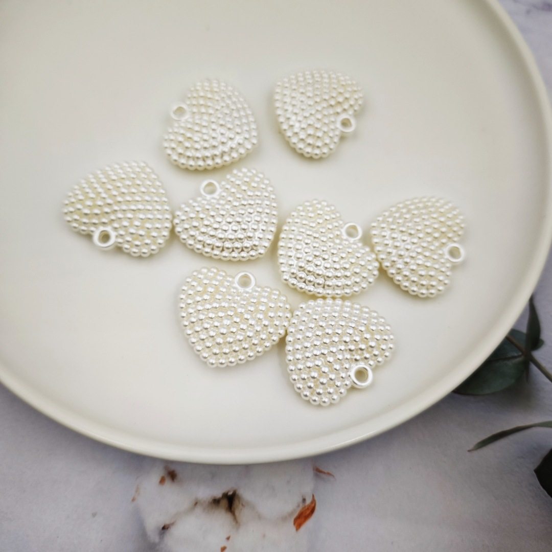 Cross-border Hot Sale Baroque Imitation Pearl Love Pendant Jewelry Accessories Clothing Accessories DIY Keychain Amazon