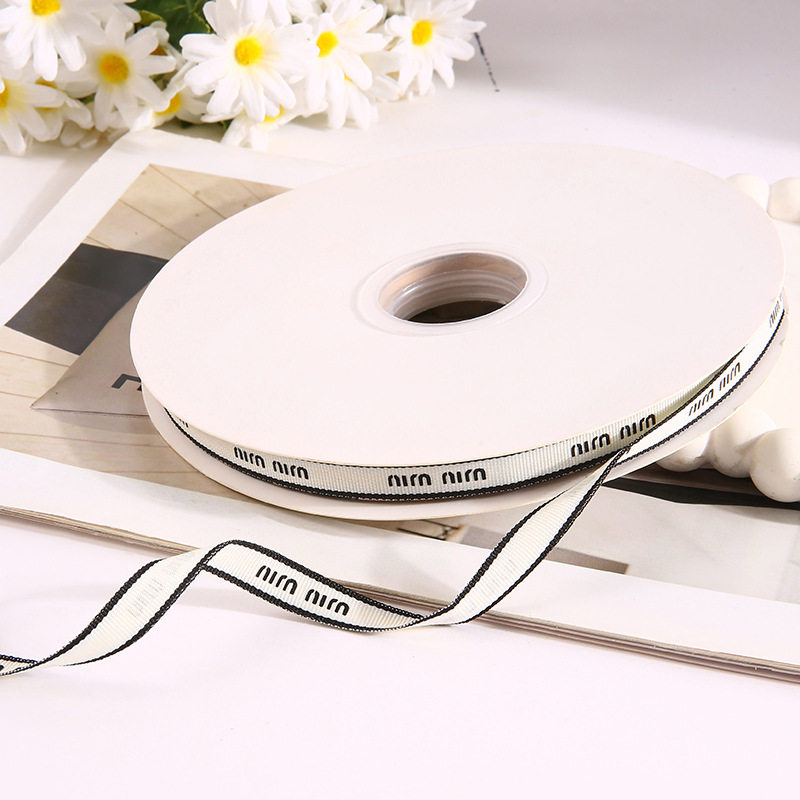 DYM-3-810/オフホワイト*MIUMIU*1cm