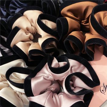 Korean Elegant Lady Smooth Satin Contrasting Velvet Lace Bun Hair Tie Three-Dimensional Hair Band