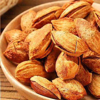 Oem Paper-Coated Almond Original Large Particles Customized Hand-Peeled Almond Nut Snack Almond