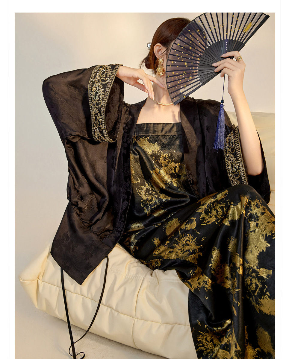 Set áo sơ mi dệt hoa in họa tiết kèm váy yếm dáng dài nữ tính — Áo khoác Jacquard (giao hàng trong 7 ngày), Áo khoác Jacquard (giao hàng trong ngày), Váy yếm (giao hàng trong 7 ngày), Váy yếm (giao ngay trong ngày)