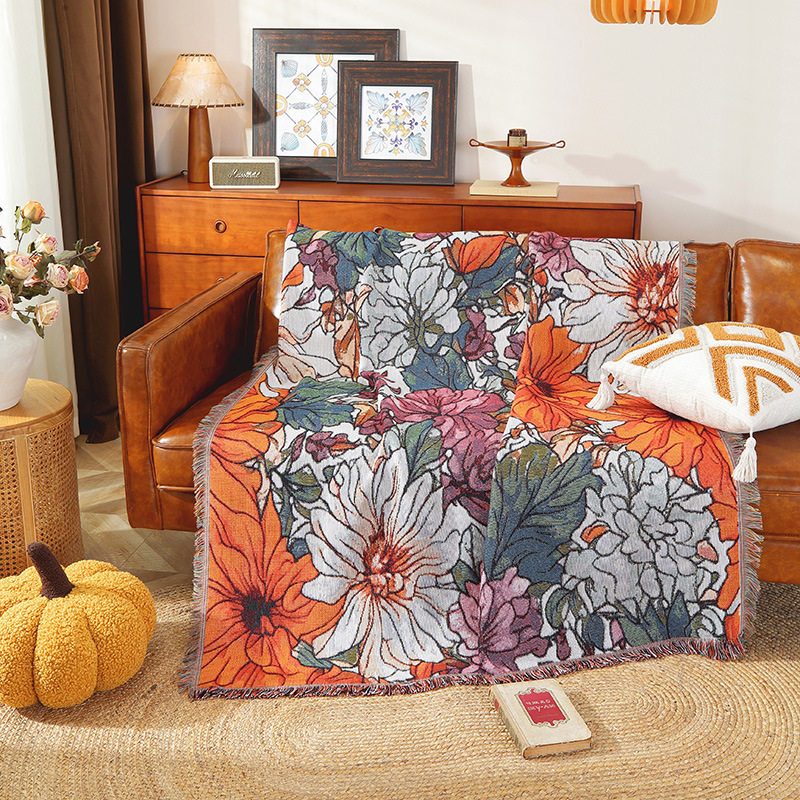 Cross-border custom flower decorative tapestry picnic blanket multi-functional cotton thread blanket sofa cover blanket outdoor camping blanket factory