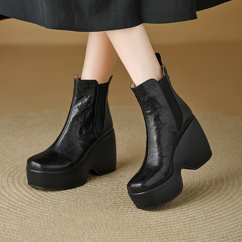 Boot nữ cổ ngắn đế dày gót xuồng mũi tròn da cừu phong cách cổ điển — màu đen, Màu nâu