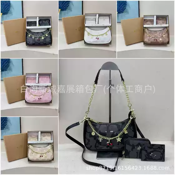 Cross-Border European and American 2026 New Classic Letter Shoulder Bag Fashion Chain Exquisite Crescent Bag Gift Box Crossbody Bag Wholesale
