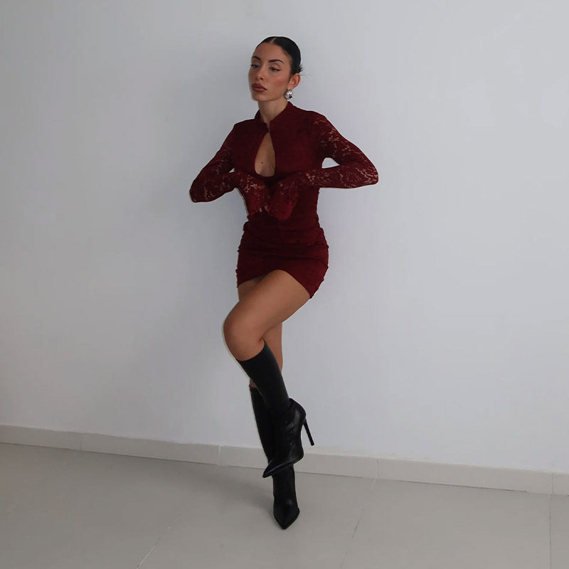 Elegant Lace Qipao Dress Slim Fit Button Neckline High Quality Fabric Cocktail Party or Formal Occasion OEM