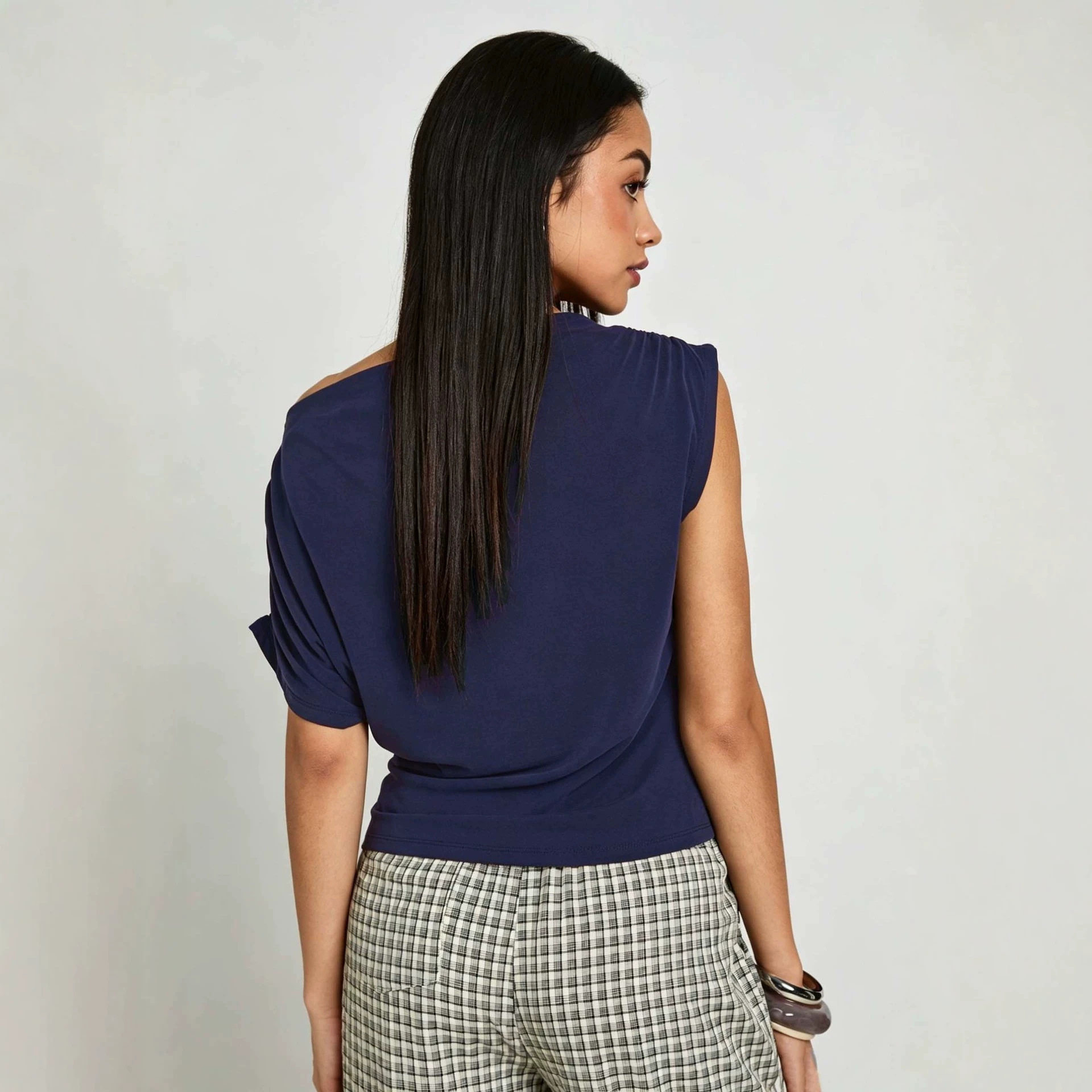 Sleeveless Asymmetrical Top Wrinkle Design Waist Defining Slim Fit Casual Summer Wear for Work Wholesale Available