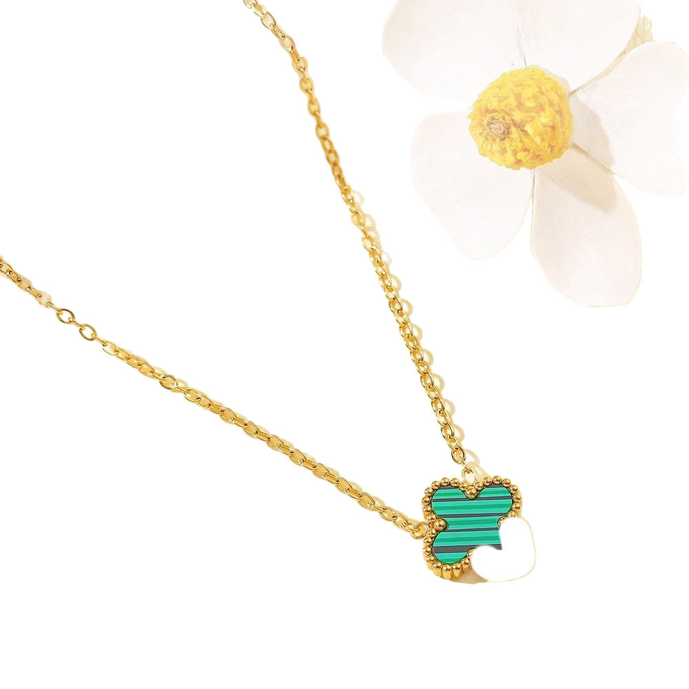 Lucky Necklace Girls' Double-sided 13MM Four-leaf Clover Necklace Titanium Steel 18K Gold Simple Pendant Light Luxury Cyber Celebrity Collarbone