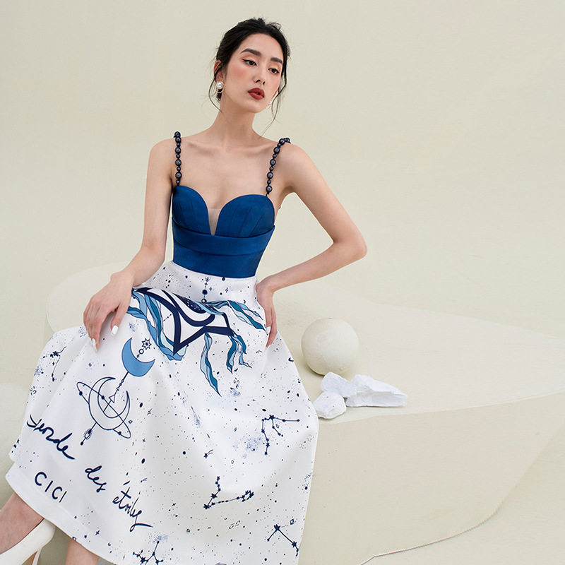 Đầm maxi nữ thắt eo in họa tiết cổ V không tay — Màu như ảnh