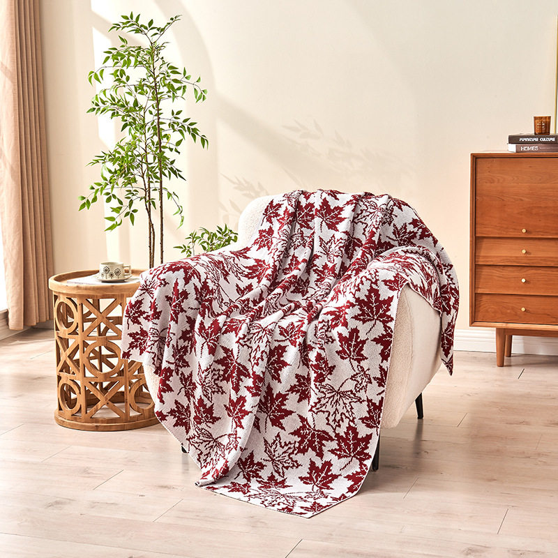 Factory wholesale maple leaf knitted blanket soft skin beauty salon office nap air conditioning blanket gift blanket