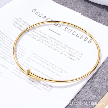 Kajia Classic Nail Titanium Steel Collar with Diamonds, High Color Retention, Three-Color Vacuum Gold-Plated Choker for Men and Women