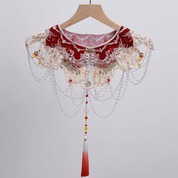 Traditional Chinese Style Red Embroidered Cloud Shoulder Shawl with Tassels for Wedding Banquet, Hanfu Embroidered Fake Collar