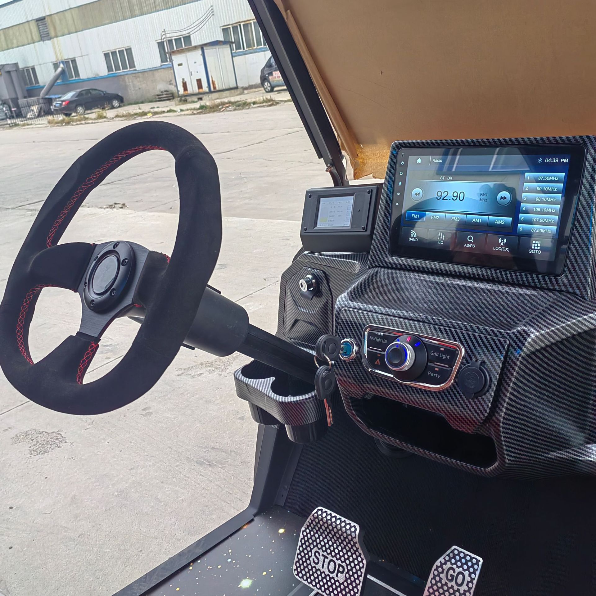 Electric Golf Cart 2-10 Seater Golf Cart Hotel Shuttle Service Homestay Resort Electric Sightseeing Car